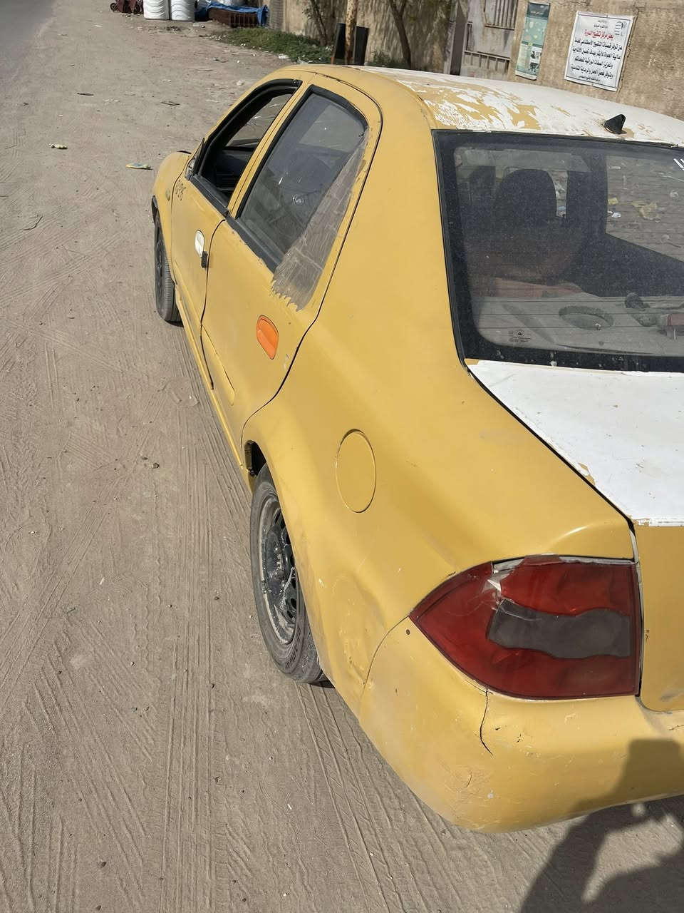 سلام عليكم سياره للبيع شغاله كامله نقصهه بس السايق راعيهه بل شعب ما واصله اتكفل سرقه وعشاير  سعر 12 ورقه 
عنوان دوره بوعيثه رقمي ***********
