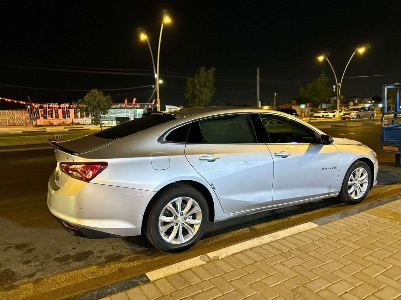 السلام عليكم مكلف بلنشر
ماليبو موديل 23 سلفري رقم بغداد حره 

لسياره وارد امريكي ضريتها بس بنيد بدون ايرباك

مكينه وكير وتبريد كفاله

رايدها اب120$ وبيها مجال للشراي

مكاني بصره وهاذه رقمي ***********
