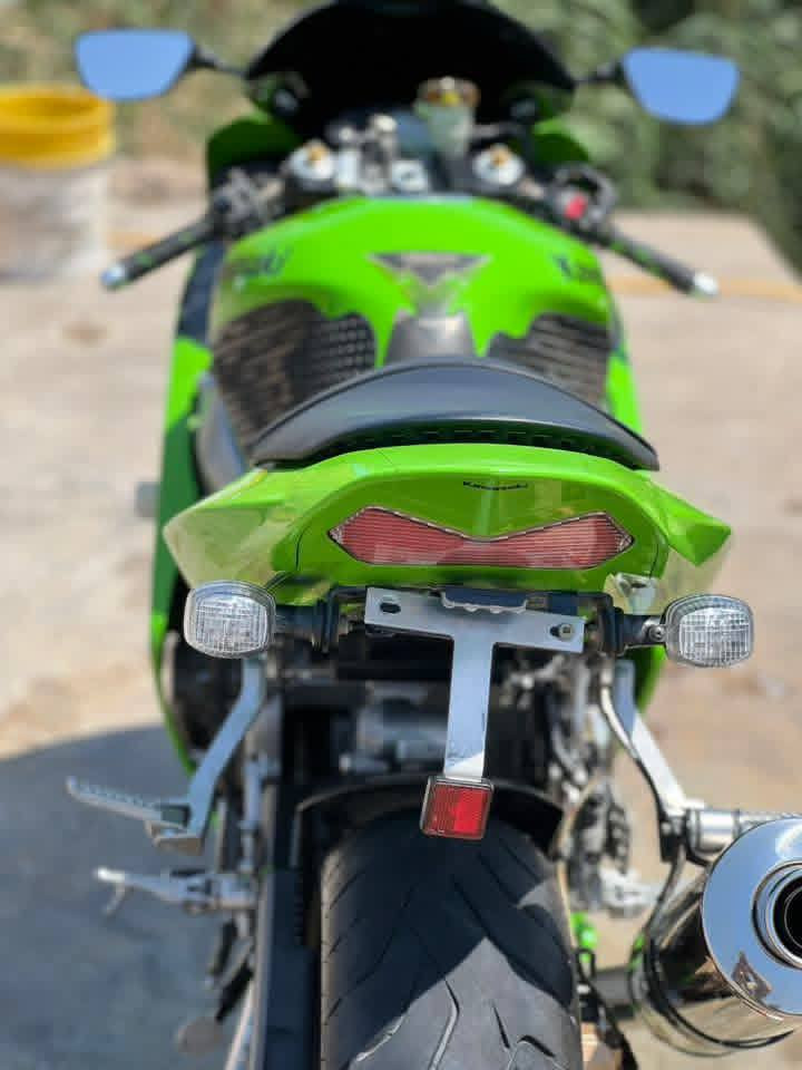 يا الله اللهم صلي ع محمد وال بيت محمد
كاوزاكي 2004 حجم المحرك 636 كفالة عامة اقوة فيتر بلعراق جيبة اوراق شرط اصلية ومكمرك بأسمي اخوان اريد اخذ سيارة ومستعجل ع بيعة وسعرهة مناسب 25  متواجد واتساب اذا مو شراي لتتصل ولتوصل فدوة رقمي *********** مكاني بغداد
