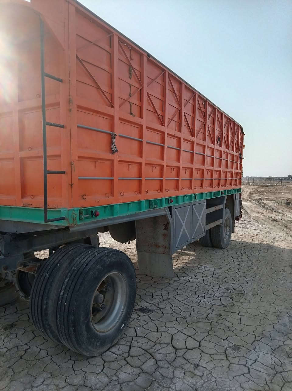 للبيع عربانه  تخم تاير   كهربائيات  حداديه كلش نظيفه جاهزه للعمل الاتصال  *********** مكان سماوه
