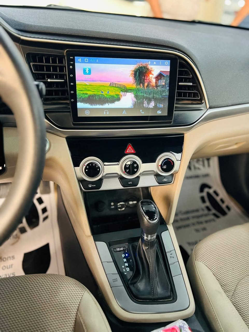 النترا 2019 خليجي وكفاله عامه سياره عزيزي انت تريدها راسلني بالخاص ومن اجاوبك لاتسالني ع غير سياره لان من تنزل سياره قبلها مبيوعه فأن اريد بس لي يشتري يتواصل وياي يختصر عليه وقت واختصر عليه وقت 

سياره فول كفاله من كلشي سعرها الكلي 160 

للتواصل و الاستفسار  ‏‪0786 745 0222‬‏
