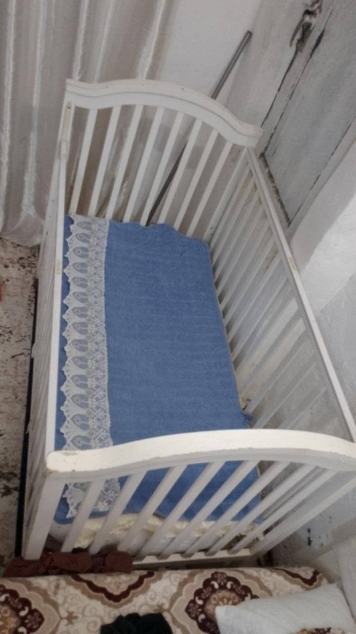 سلام عليكم كاروك اطفال
للبيع نضيف جدا مستعمل يشبه الجديد 
هوه والدوشك وسلايت شغال هم  مالته سعر 100وبي مجال مكاني 
نجف حولي وره ملعب النجف الدولي  رقمي بي واتساب *********** للاستفسار
