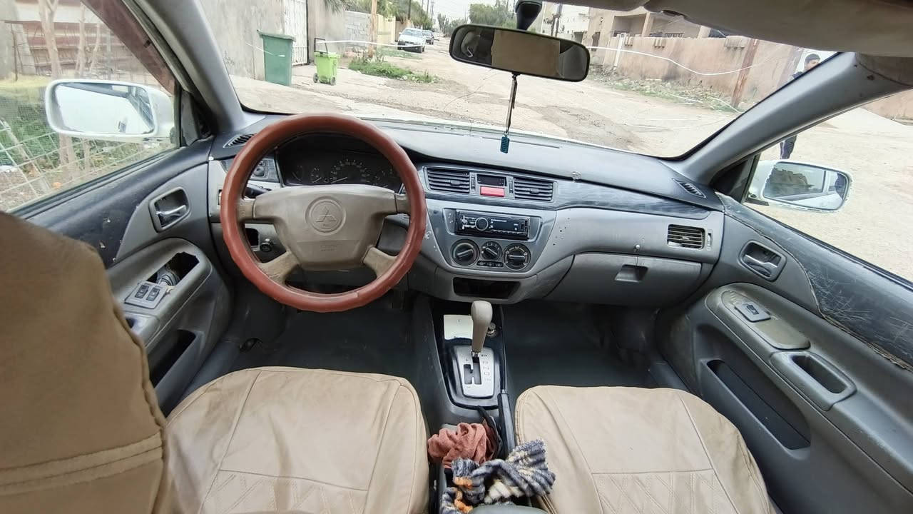 السلام عليكم ...
اخوان سيارة لانسر مزاد وزارة الداخلية موديل ٢٠٠٦ كير و مكينة كورلا  السعر ٣٥ و بيها مجال مكاني ديالى بعقوبة قرب تقاطع القدس 
للاستفسار الاتصال عالرقم ***********
