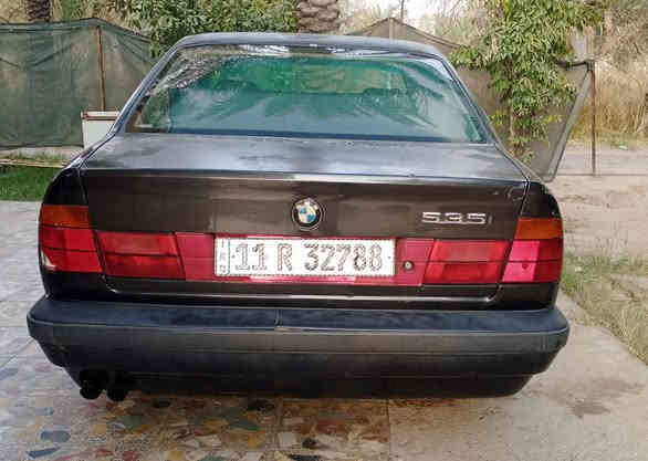 السلام عليكم 
سيارة BMWللبيع
حجم 535 .v6
رقم بغداد دولي  مكينه بيه بداية تبخير.  تخم تايرات جديد. صدر جديد. السعر 50$ وبيه مجال  مكان السياره بغداد للاستفسار ***********

