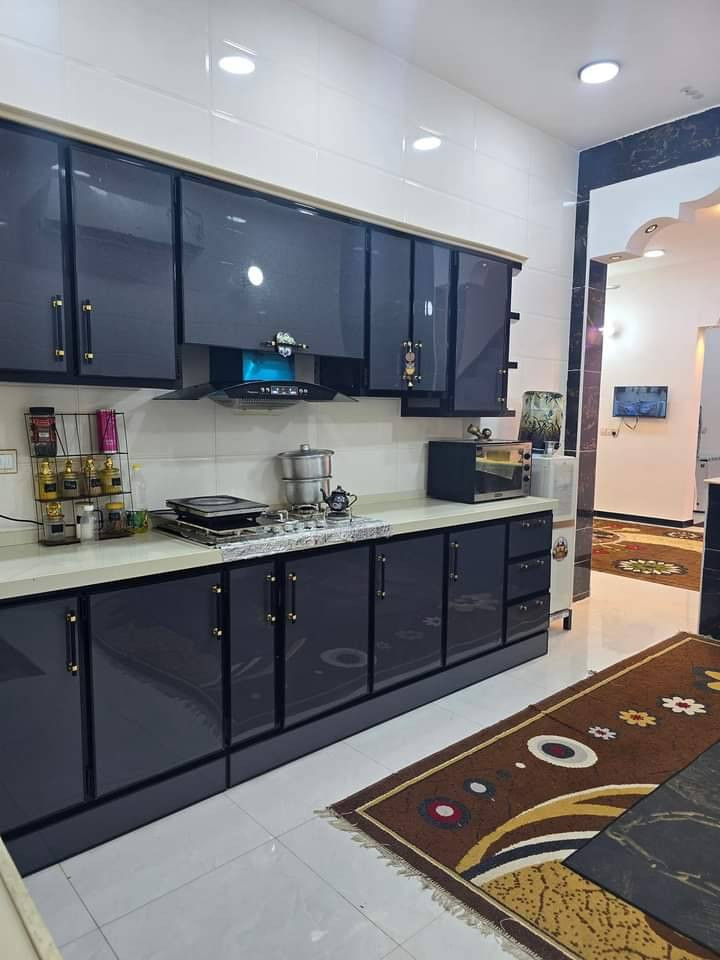 اللهم صل على محمد وال محمد
بيت للبيع بالكوت الجديده شارع اليوده او شارع مجلس بلدي الكوت الجديده بالشارع الرئيسي وليس فرعي   ،مساحه 200متر 
يتكون من غرفتين نوم استقبال مطبخ صاله وبيتونه بيت بناء 2026 
السعر 95 وبي مجال 
 للاستفسار *********** ابو زهراء
