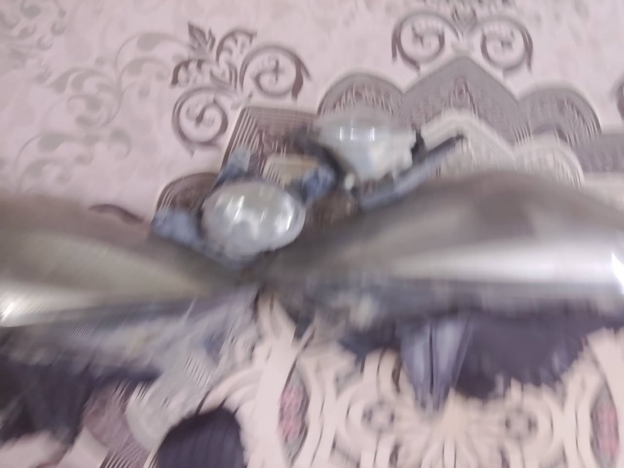 زوج لايت مستعمل نظيف كلش بدون اي كسر مع بروجكترات أمامي مال دعاميه فولكس صالون سعر (٥٠ ) ***********
