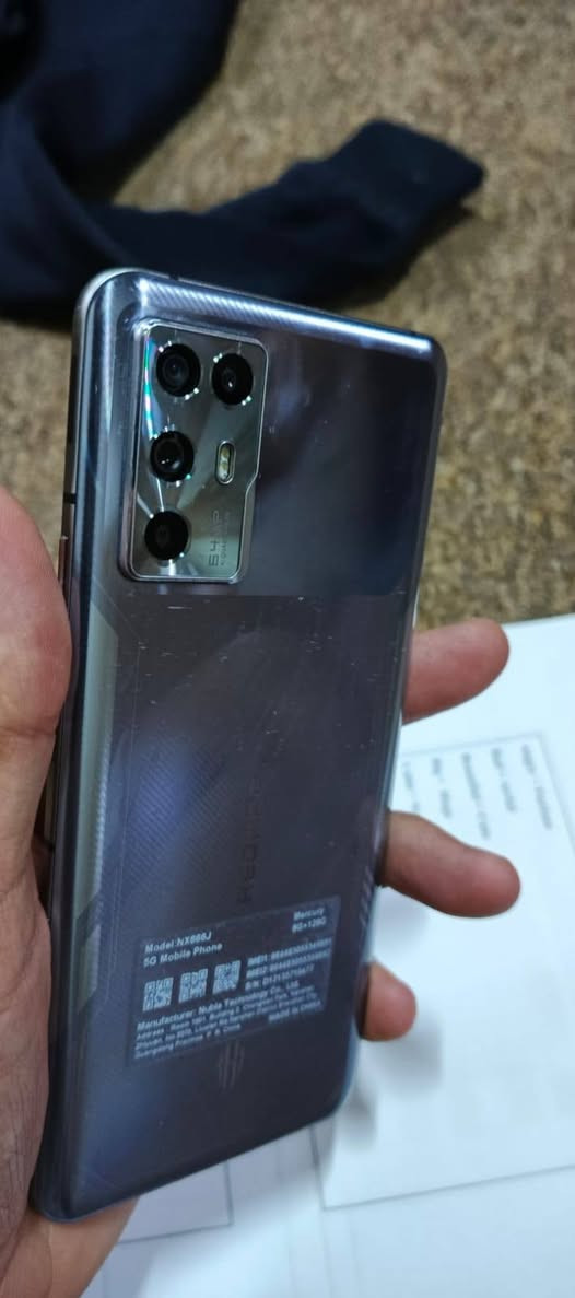 جهاز اسمه ريد ماجكREDMAGIC 6 Racing مواصفاتها مذكوره بصوره سعره 170جهاز مكفول من فتح وتصليح

***********بي وتساب
