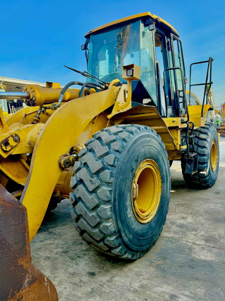 تعلن شركة إمداد الشرق عن توفر لودر
🔶 Caterpillar 950H 🔶

▪️ موديل: 2006
▪️ عدد الساعات: 17,000الف ساعة
▪️ الحالة: ممتازة وجاهز للشغل فوراً بدون أي مصاريف

المعدة معروفة بقوتها واعتماديتها في أصعب مواقع العمل
مناسبة للمقاولات والمحاجر والتشوين وجميع الأعمال الثقيلة

✔️ فحص وتجربة متاحين
✔️ جاهز للتسليم

للتواصل والاستفسار: راسلنا على الخاص أو اتصل بنا الآن
إمداد الشرق – خبرة وثقة في عالم  المعدات الثقيل


**إذا كنت صاحب هذا الإعلان وتريد حذفه لأي سبب، رجاءا أرسل رسالة إلى الدعم الفني**