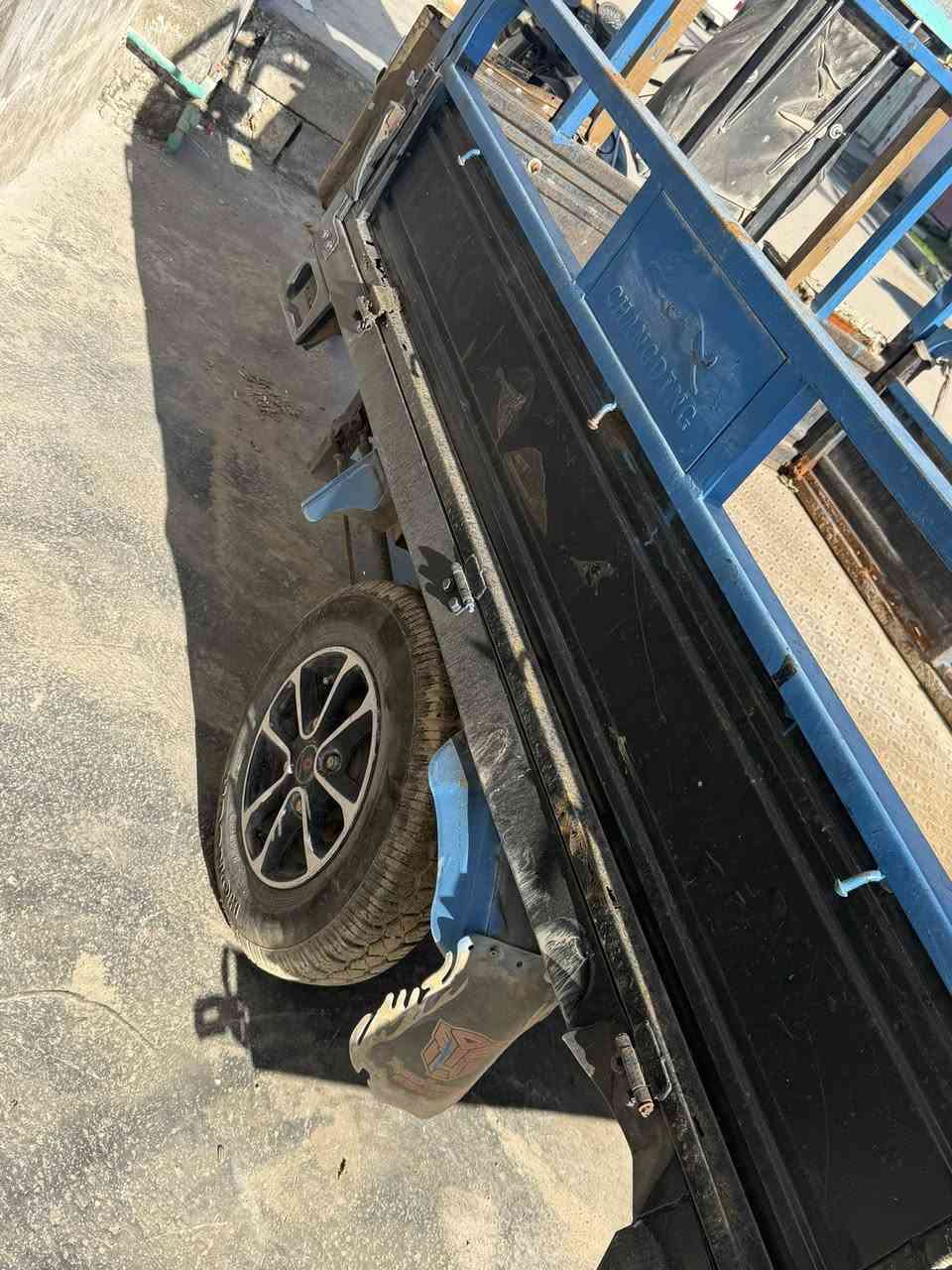 سلام عليكم ستوته لبيع جمره ام طير فحل 2016ستوته خير من الله مكينه نص هندر كابريتر بيها جديده تخم تاير جديد عينه كلج جديده كير بوكس جديد مكينه مابيها نقص 800وبيها مجال اتصال وبيك خير وددلل ***********
