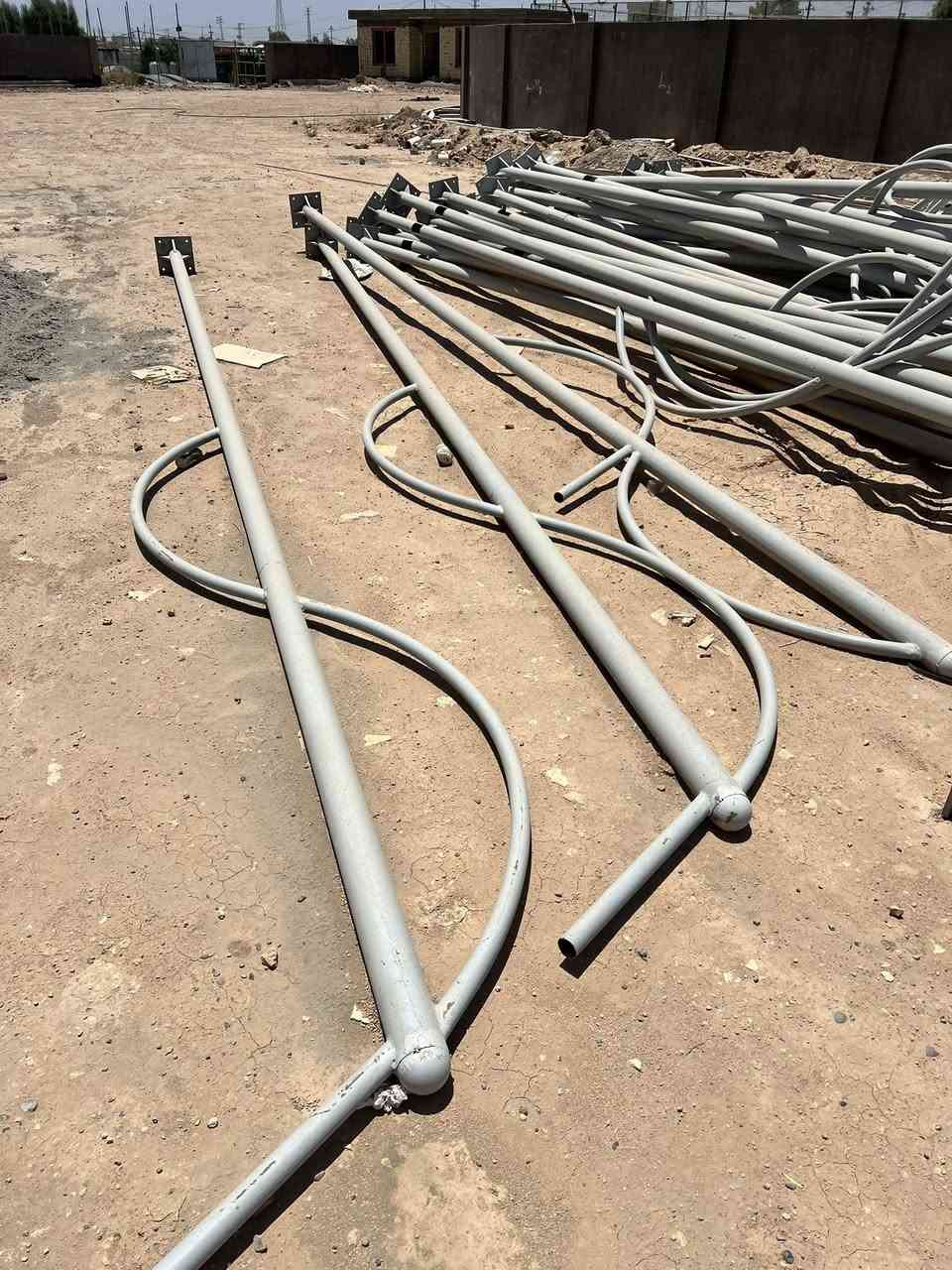 اعمده كهرباء جديده للبيع
طول 9 متر 
تصميم نوعين 
شغل درجه أولى 
الاستفسار 
***********
