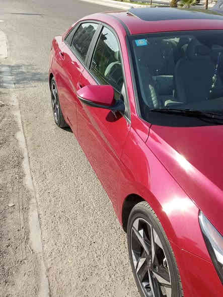 السلام وعليكم شباب 
النترا هايبرد لمتدد 1/1 2023 وارد أمريكي مكينه 1600 هايبرد  حادثها بسيط جدا موضح بصور بدون صبغ جاملغ مبدل نفس لون وحافه الباب بارد فقط    ماشيه 23miالف سياره جديده فول مواصفات داخل ابيض جلد فتحه رادارات 360 درجه بصمه تشغيل عن بعد لايت ٣ عدسات 
باقي المواصفات معروفه فول للأخير مكاني بغداد الكرخ 
سعرها 167 وبيها مجال 
للاتصال ***********
