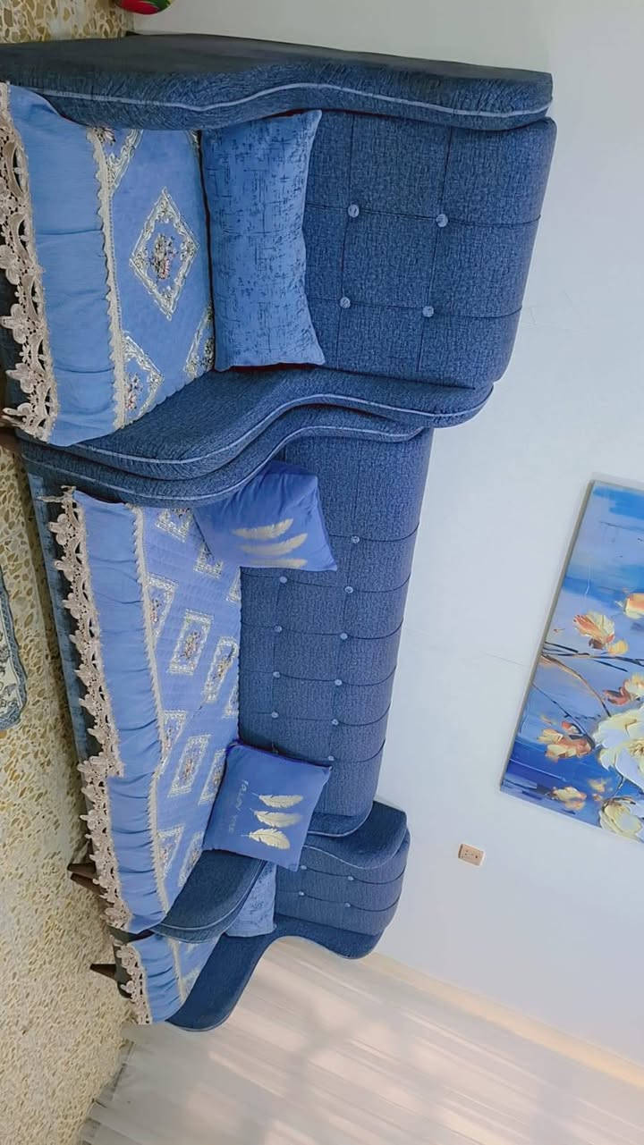 تخم عراقي ١٠مقعد تفصال سعره ٣٠٠جديده استخدام قليل الأمين الثانيه شارع الشبكه ***********
