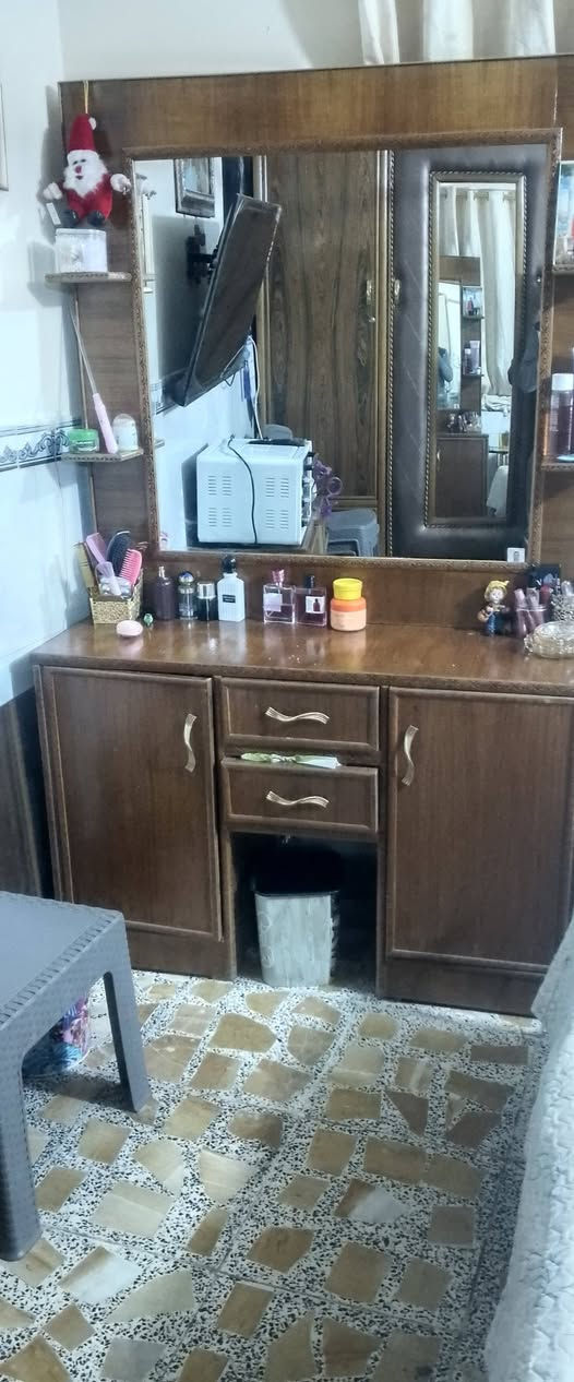 غرفه صاج للبيع 600 مستخدمه شهرين جديده بغداد الرحمانيه جعفر***********
