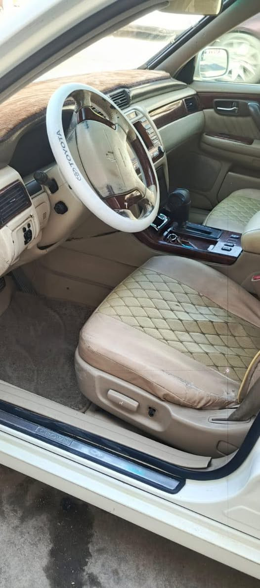 السلام عليكم سياره جنون  ٢٠٠٧
تفاصيلها مصبوغه عام مكينه دي فور فتحه تنته تبريد جديد ثلج دواخل جلد نضيفه بلاي
 السعر ٩٠ المكان بصره 
مكلف بنشر استفسار 
اتصال ***********
