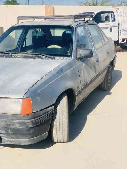 السلام عليكم سيارة أوبل كاديت موديل 1990 :
🔵 / سيارة بأسمي 
🔵 / سيارة گير ومحرك شـرط أنطيك
🔵 / گيرها أوتـماتيـك 
🔵 / سيارة تمشي حالك اذا عندك عائله او شغل 
🔴 / سعرها 23 وبيها مجال التواصل  - *********** - تريد وأتساب موجود - خاص موجود
