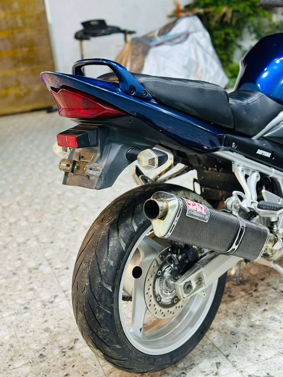 دراجه suzuki gsf 1250s موديل 2008 مكفوله من كلشي فقط مصبوغه  abc ومانع انزلاق سرعه 300 دراجه رحال تكدر تشدلهه جنط جاهزه لل اخير  لاحماوه لانقص نگره بكل وقت  مكاني ناصريه 
تريد الدراجه رقم تريد بدون رقم ماكو مشكله
رقم *********** اتصل اوتدلل
