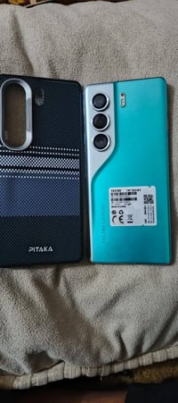 تكنو كامون 40 5G • بطارية 99% • زر رفع الصوت رخيه