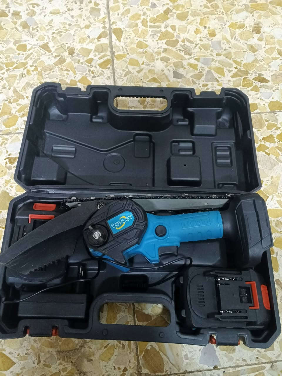 سلام عليكم للبيع غراض اوربيه اخو الجديد
كوسره شحن نقص بطاريه 20الف
منشار خشب نقص زنجيل وبطاريه عدد 2 15الف 
منشار خشب جديد كامل ما مستعمل 20الف 
فاره غسل شحن كامله سعر 15 
مكاني تكريت ديوم ***********
