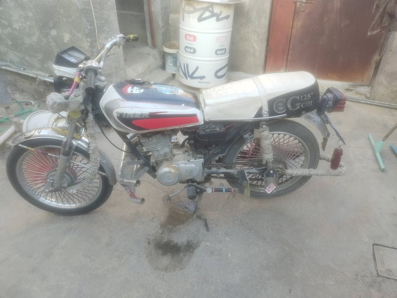 سلام عليكم ماطور للبيع 4كير أوراقه كامله .. الموديل 2021لاتنقيص ولاتبخير .. السعر 350وبي مجال لطيبين ..اتصال على رقم المو شراي لايتصل ولا شي بس الشراي يتصل ***********
