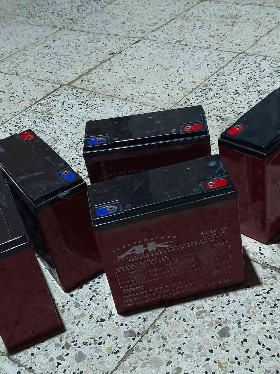دراجة هارلي الاخوين موديل 24 فوول نظافة ومناقصها اي شي ..
البطاريات🔋الاخوين 40 امبير كلهن يقرن 10 ونص وعالفحص💯 .. تفولها تروح بيها للكرمة وترجع ..
الكهربائيات كلها شغالة .. مانع سرقة .. تشغيل عن بعد.. نظام R رجوع للخلف .. لايت عالي ناصي + زوج زنون اضافي .. دبل اشاره .. اشاير ➡️⬅️ .. اربع سرع .. تثبيت سرعة .. بك لايت رماش .. اضوية جانبية ملونة ..
الدراجة نظيفة حيل والبطاريات حيل زينات ..
السعر .. 500 .. وبيها مجال .. 
*********** .. واتساب ..
*********** ..
