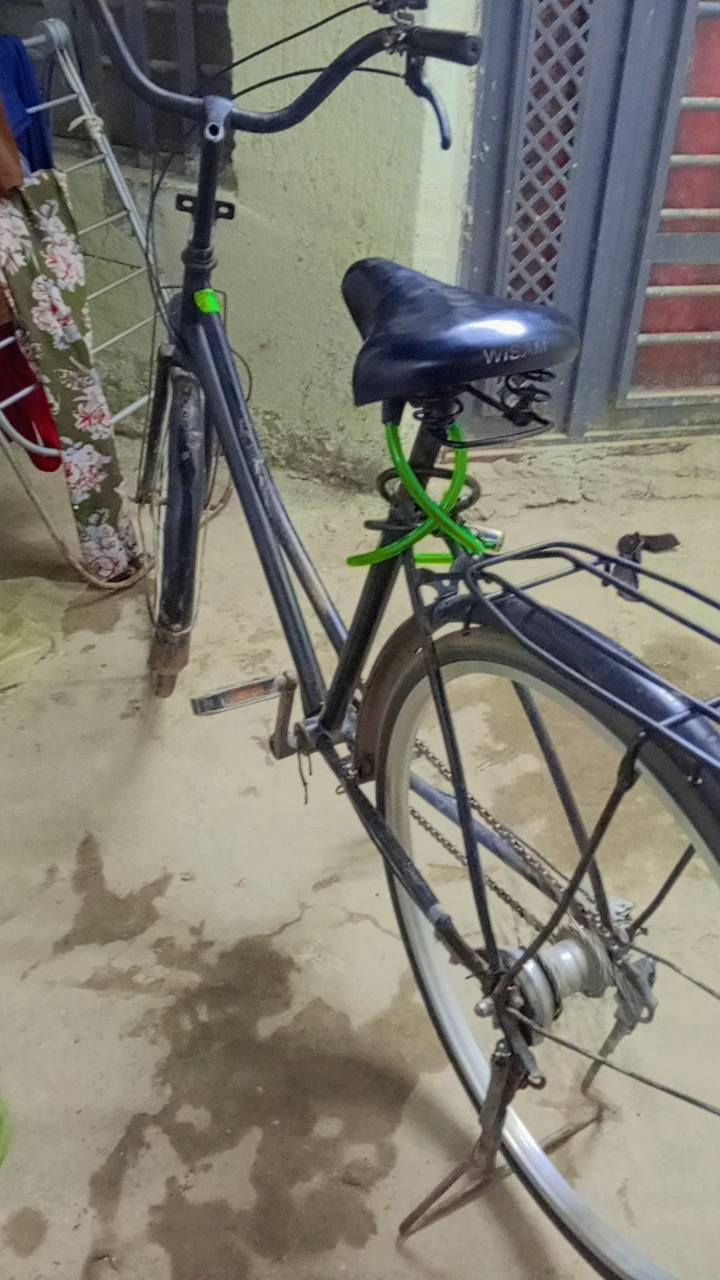 السلام وعليكم 👋 باسكل بناتي. حجم 26😮 وكير بي شغال 3 نمره + ويا سله تتخله صفح+ ويا جرس 🔔قوي. السعر $ 40 وبي مجال حك الجيه 👤


**إذا كنت صاحب هذا الإعلان وتريد حذفه لأي سبب، رجاءا أرسل رسالة إلى الدعم الفني**