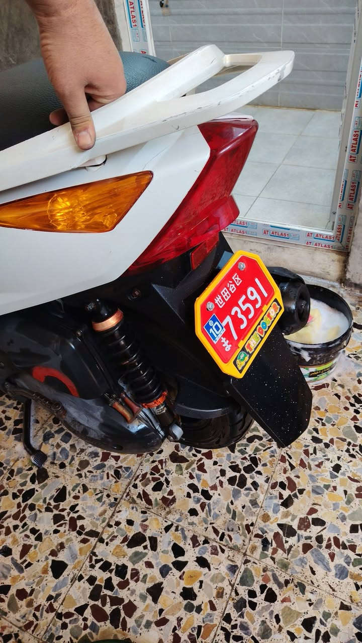 السلام عليكم ماكس ثعلب دراجه صارله 20يوم نازله رمبه كفاله عامه اوراق كامله سعر 850بيه مجال بصيط مكاني بلديات


**إذا كنت صاحب هذا الإعلان وتريد حذفه لأي سبب، رجاءا أرسل رسالة إلى الدعم الفني**