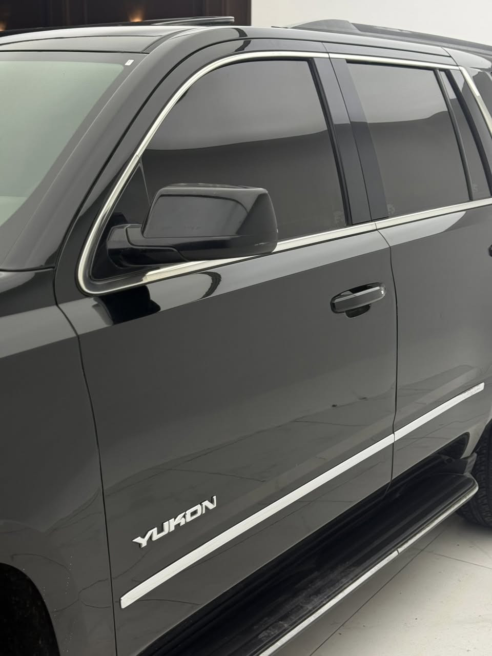 جيمسي يوكن ( 2019 ) خليجي وكالة المنصور
الفئه: SLT 
المواصفات : فول
سلايد 
بصمه 
جلد 
رادار امامي 
رادار جانبي 
كشن منفصل VIP 
محرك 5300 
صندوق كهرباء 
تشغيل عن بعد 
كشن ذاكره 
مري شفط 
سماعات نظام Bose
شاشه جبيره + قاصه 
ستيرن كهرباء + تدفئه 
حساس امامي + خلفي 
كشنات تبريد تدفئه امامي + خلفي 
كشنات كهرباء امامي + خلفي 

وارد خليجي صفر شركة المنصور 
الضرر : جاملغ خلفي صبغ فقط 
وبيها مكانين تعديل بارد فقط لا ايرباك ولا داخل كله سليم 
 
السيارة رقم بصرة تحويل وكالة ثاني يوم 

السعر : ( 345$ ) مجال جدا بسيط 
مال جيه سعرها كلش مناسب و خليجيه 

للاستفسار الاتصال على 

*********** اتصال او انساب 
***********
***********

مكان السيارة أربيل
