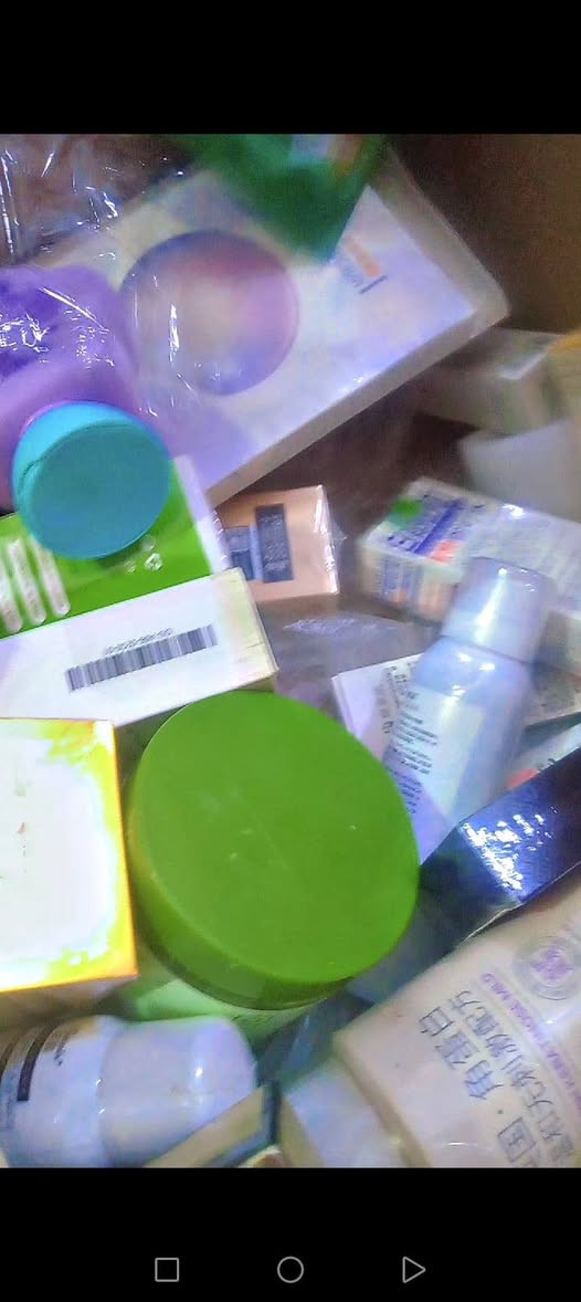 السلام عليكم كارتون عنايه بارحه جبته بس صارت عندي ضرف مااكدر ابيعه خذته٦٥ مع توصيل ٤٩قطعه احسبه ٦٠ ويه توصيل  لو تبيع قطعه بالفين هم رزق خير من الله شامبوات كبار عملاقه ٣ بيها بكج ابر للبشره كلشي بيها


**إذا كنت صاحب هذا الإعلان وتريد حذفه لأي سبب، رجاءا أرسل رسالة إلى الدعم الفني**