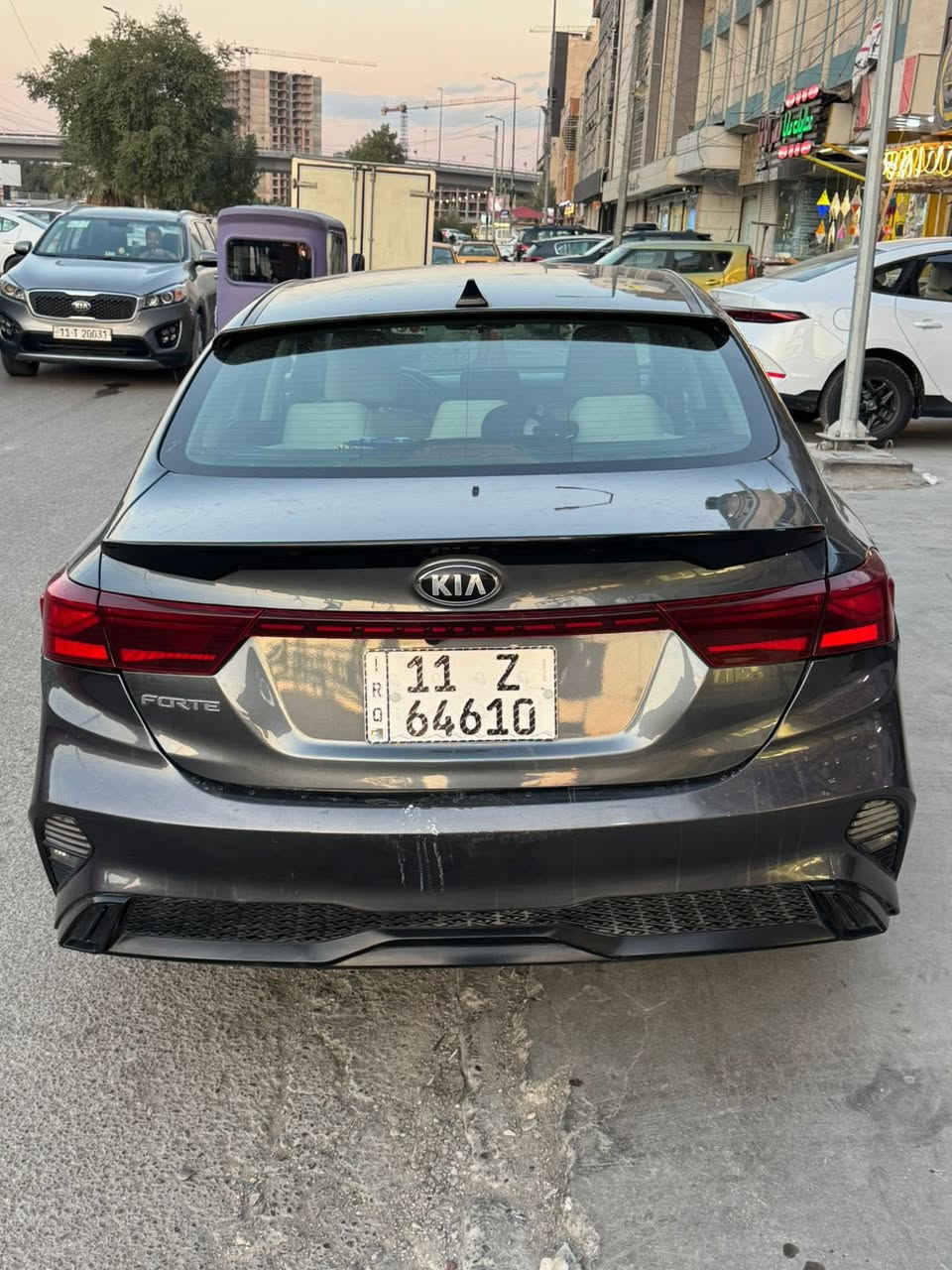 السلام عليكم
كيا فورتي 2022 للبيع 
مكينة 2000 دوش المرغوبة 
سيارة تحويل مباشر وحادثها خفيف البجم كبس بلادي موجود رقم الشاصي 
السعر 135 وبيها مجال قليل 
تواصل : ***********
