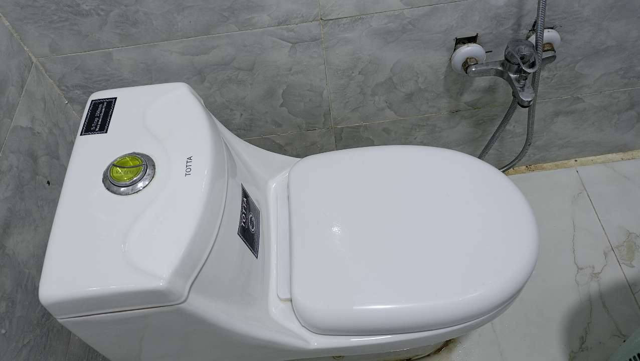 مرحاض جديد غير مستخدم
سعره50
‏‪***********‬‏📞
