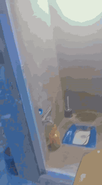 السلام عليكم بيت للبيع بل زعفرانيه بحي الامانه رقم القطعه ٨٦٨ السعر خاص للاستفسار الاتصال على
 ***********
