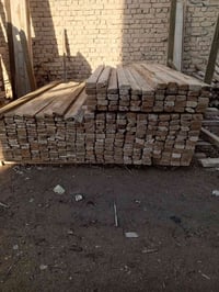 خشب للبيع لوح 4متر روسي تارس25مع لوح 3متر وسير 2×4 طول 2/50م مع لوح طو...