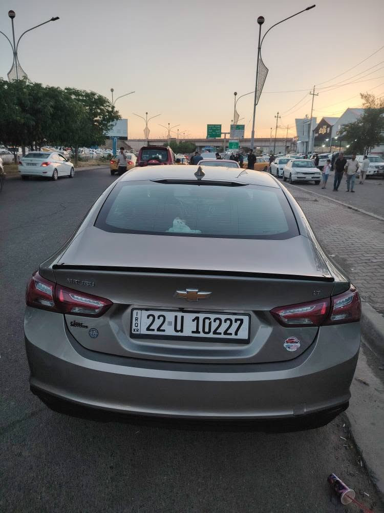 ماليبو 2022  LT.للبيع او مراوس
ماشية 75 الف ميل ورقمها أربيل الجديد 
مكينة كير تبريد كفالة
طخم تايرات وباتري جديد ادامة كاملة 
الضرر / جامرلغ وشبر من الباب السائق صبغ بدون دواخل بجم كبس
مواصفات
بصمه أبواب وتشغيل عن بعد
تدفئه بالكشنات 
شاشة كبيرة
كشن كهربائي
تبريد قطعتين 
نظام تزحلق
شاشة اعطال
كامرة دوارة
شاحنه تايب سي و USB
تحكم ستيرن
نظام تثبيت السرعة

مكاني كركوك ومع السيارة بطاقة بنزين جاهزة
السعر 127 وبيها مجال بسيط الرقم *********** كركوك, العراق
