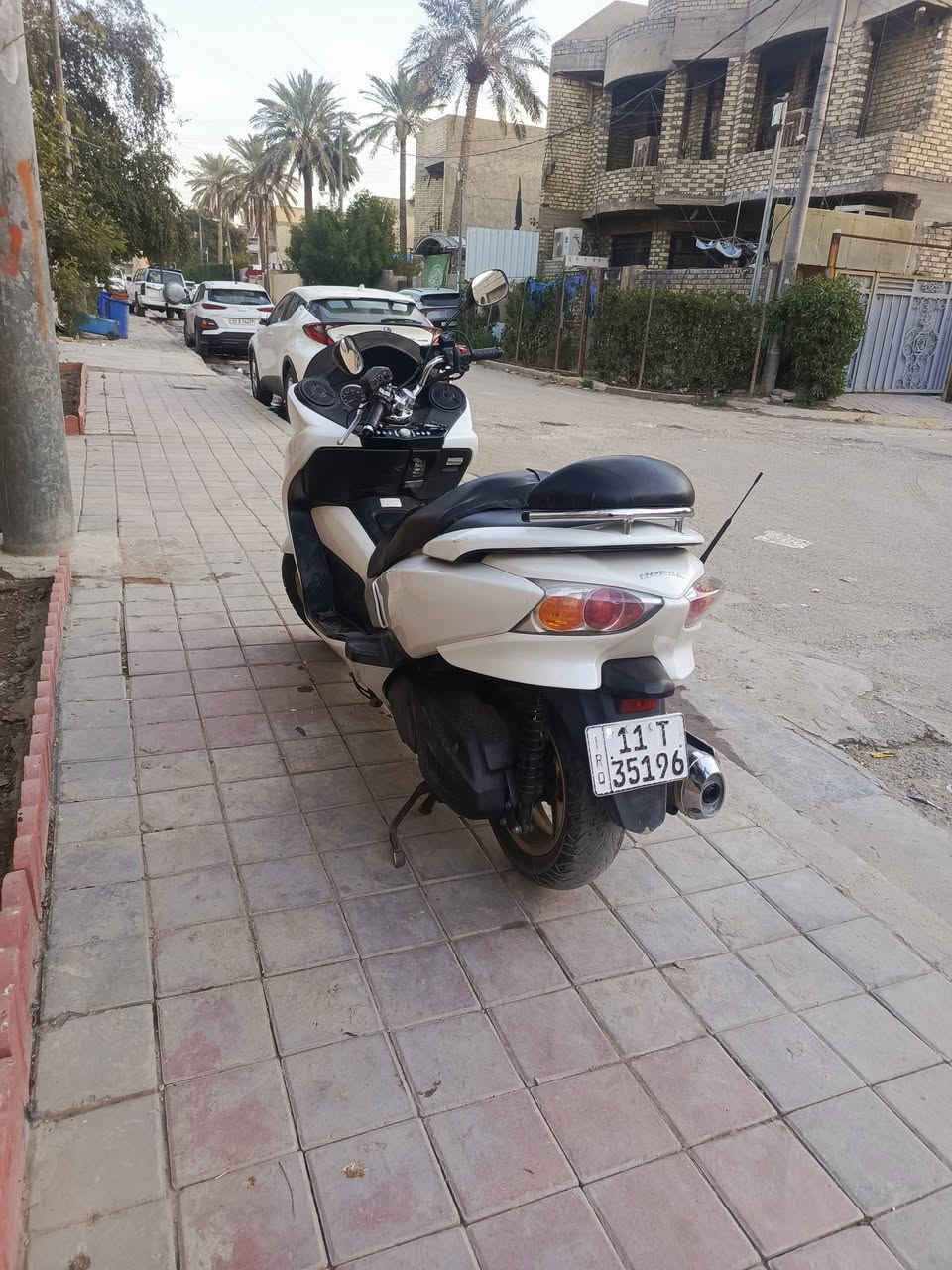 سلام عليكم دراجة للبيع فوزة 0/10فول مواصفات  رقم نكليزي لستفسار ***********
