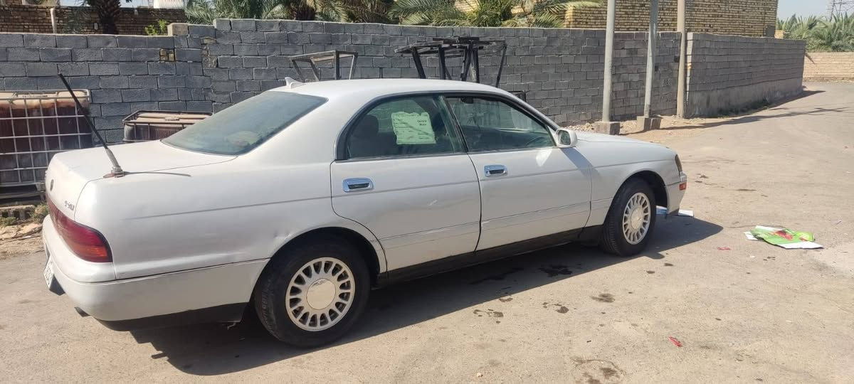 سيارة بطة موديل 93 مكفولة الصبغ بلادي السعر 55 وبي مجال العنوان ميسان رقم *********** 
***********
