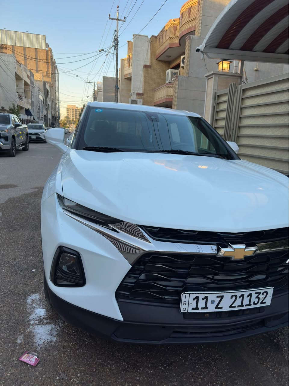 شوفرليت بلايزر 2022 الفئهLt 
المحرك 2000 تيربو 

الضرر: جاملغ وبنيد  وشوية من الباب 

————————————————————————
 حجم المحرك 2000 تيربو 
كير ٩ نمر 
بصمة ابواب وتشغيل عن بعد. 
بصمات 6
زينون عالي ناصي آصل. 
حساسات خلفية
جنطة مو كهرباء 
تبريد خلفي 
تحكم ستيرن جهتين. 
سستم صوت متكامل. 
هاند بريك بصمة. 
تحديد مسار 
فور ويل
3 وضعيات قيادة
السعر 19.500$
مكان بغداد السيدية 
*********** بغداد, العراق
