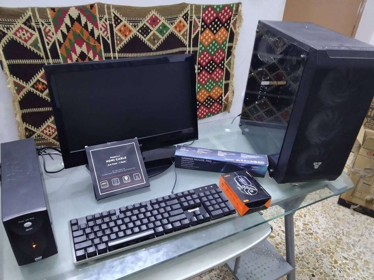 سيت اب كامل للبيع 
التجميعه مستخدمه نظيفه مواصفاتها : 
معالج Ryzen 5 4650g pro 
كرت الشاشة مدمج vega 7 
بورد asrok 410H 
رامات 16gb ddr4 3200 
تخزين 128gb ssd - 512gb hdd 
بورسبلاي 600watt من thermaltake
كيس fantech aero cg80

- شاشة 19 انش hd+ 

- يو بي اس اوفلاين 850va يتحمل على كد فصلة الكهرباء 5-10 دقايق و يطفه 
-كيبورد rgp من redragon مستخدم 
- ماوس جديد غير مستخدم inphic PG1سعره بحدود 30 الف
ماوس باد جديد غير مستخدم سعره بحدود 25 الف

- التجميعه يجي وياها هديه كيبل hdmi جديد اصلي سعره 30 الف 

السيت اب كامل رايده ب550 الف و بي مجال شويه 
مكاني النجف حي الغدير و اذا غير محافظات ينظاف للسعر حساب التوصيل
