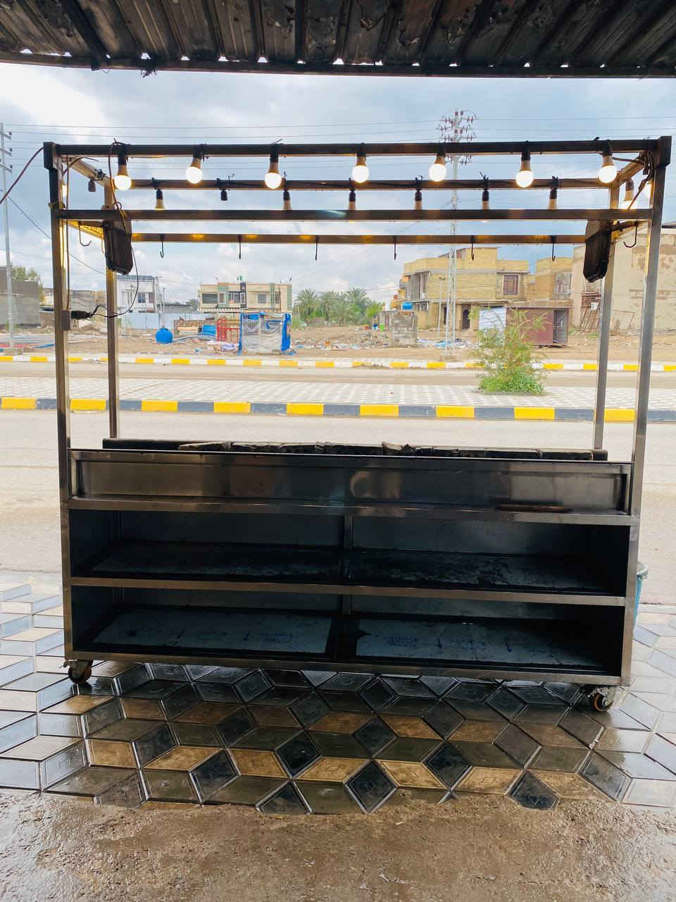 يا الله السلام عليكم
شواي للبيع سل ستيل كله 

تفصال درجه اوله وجديد كلوبات كلها جديده الشوايه ما مشتغله جديده كلش 

السعر مليون 

***********
