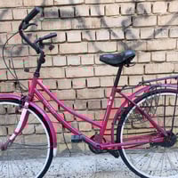 بايسكل للبيع حجم٢٦نضيف بي نواقص السعر ٤٠الف قفل الاستفسار07865988436