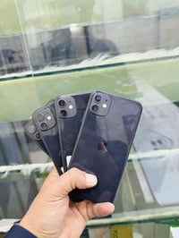 ١٣ برو ماكس ٢٥٦ • ضمان ١٠ ايام • الشرقاط سوق الموبايلات