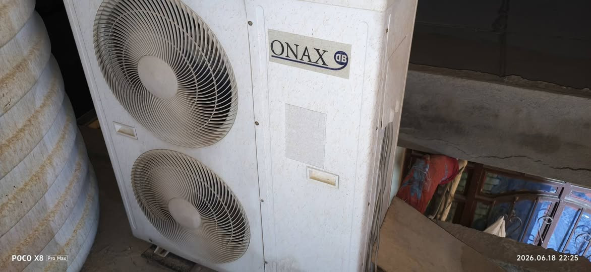 السلام عليكم اخوان سبلت للبيع
عندي هذة سبلت onax  شغال مابي شي بس مايبرد ماعرف مخلص غاز اعتقد بسبب ليك ومبدل الماطور مالتة بأصلي بدلنا ب350 ألف ابيش تاخذة انطيني السعر النهائي لأن اني جاي اشوف الي ينطيني السعر الي يفيدني أگلة تعال اخذة لأن ليش اگلك تعال ومن تجي وطريق وما نتفق فشتنطيني بي

للتواصل واتساب فقط ***********
