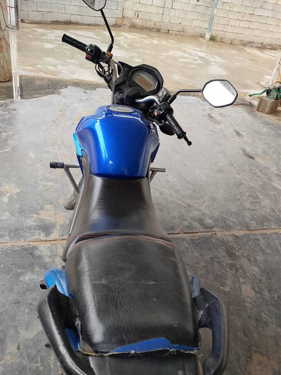 السلام عليكم ماطور هوجي مسجل البيع السعر ١٣ ونص وبي مجال المحرك مامفتوح ماطور خير من الله مانقصه شي الرقم ***********
