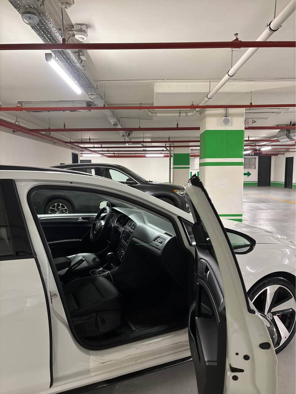 السلام عليكم 
Golf 2021 tsi 
كولف 2021 
پێش و پشت کەپس 
فول مواصفات 
مەکینە 1.4تۆربۆ
رەنگ / سپی بەفری 
پانۆراما -بصمە رادار پێش و پشت خەتی جادە
کوشن هیتر کارەبایی 
پێشی کرایتە GTI 
یەک پارچە سبوغە بێ داخل بێ ئێرباگ 
دوو سێ جێگا تعدیلە 
گێر و مەکینە و کارەبایات بەشەرت 
سەنەوی و رەقەم نوێیە تا 2029 
بەناوکردن غرامە بەشەرت 
***********
WhatsApp Viber أربيل, العراق
