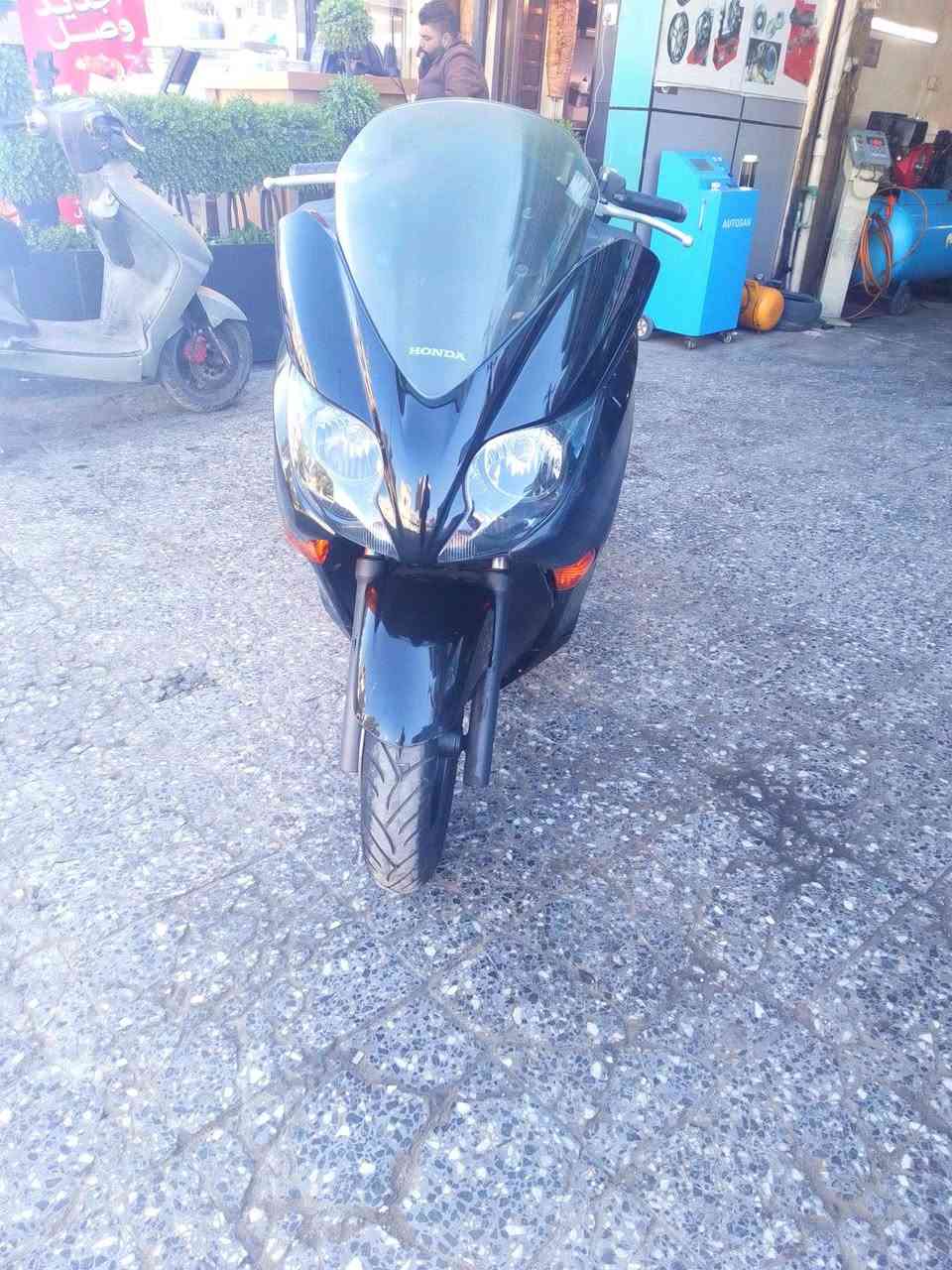 السلام عليكم عندي دراجه فورزا للبيع 0 10 السعر 15$ وبيها مجال للشراي***********
