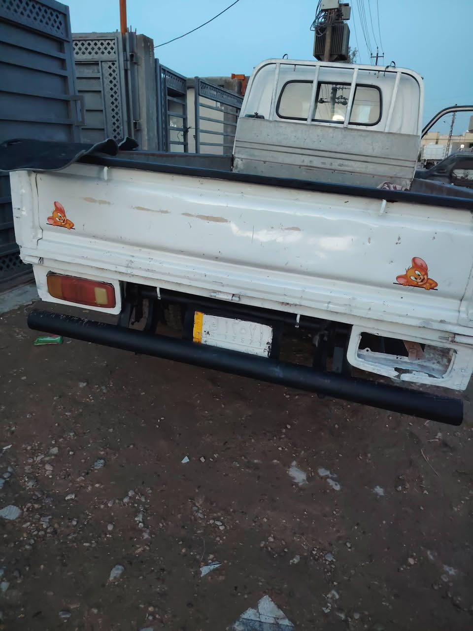 ام عيون للبيع
موديل 2002 قماره كلب

***********
