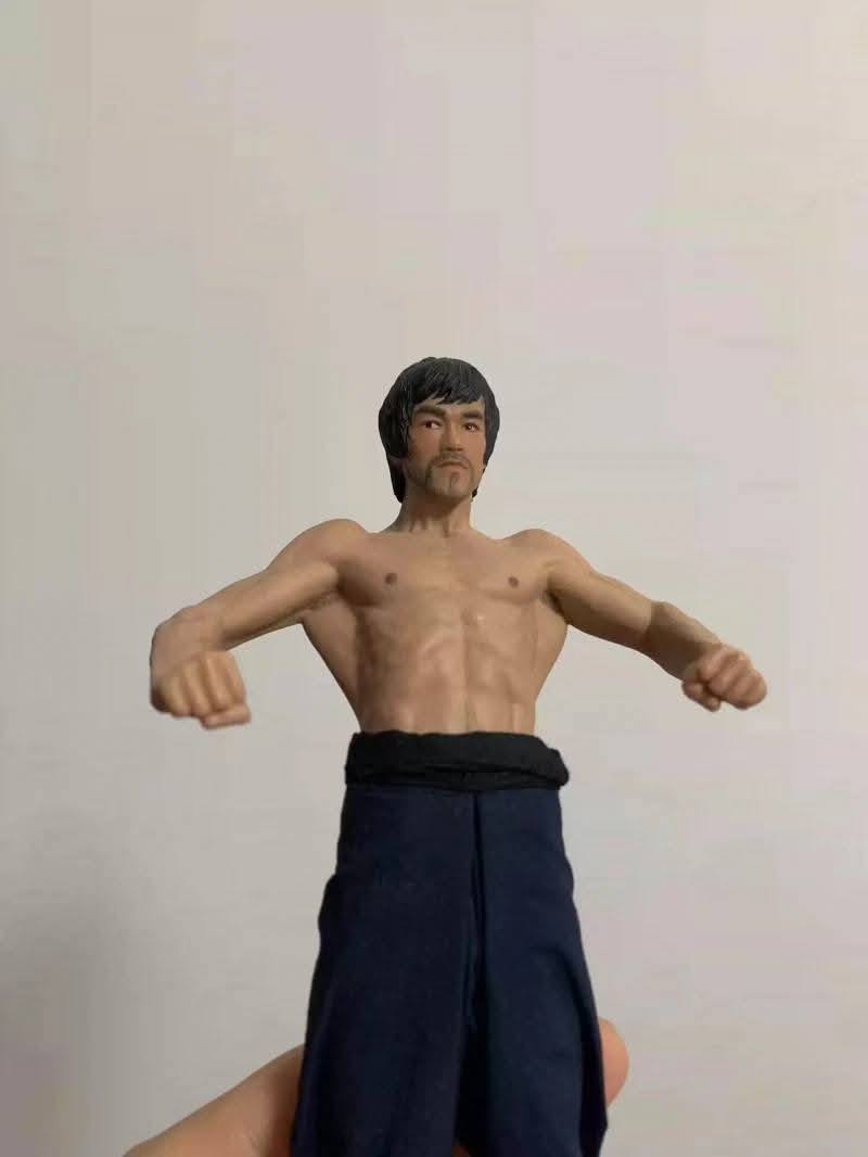 مجسم بروسلي 

تفاصيل فول عالي كوالتي راقي جدا 

القطعه لا توصف 

البنطرون قماش 

و مع رأس اضافي 

القياس 18cm

السعر 30 الف 

توصيل جميع المحافظات 5 الف


**إذا كنت صاحب هذا الإعلان وتريد حذفه لأي سبب، رجاءا أرسل رسالة إلى الدعم الفني**