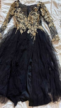 فساتين • بنات • للبيع