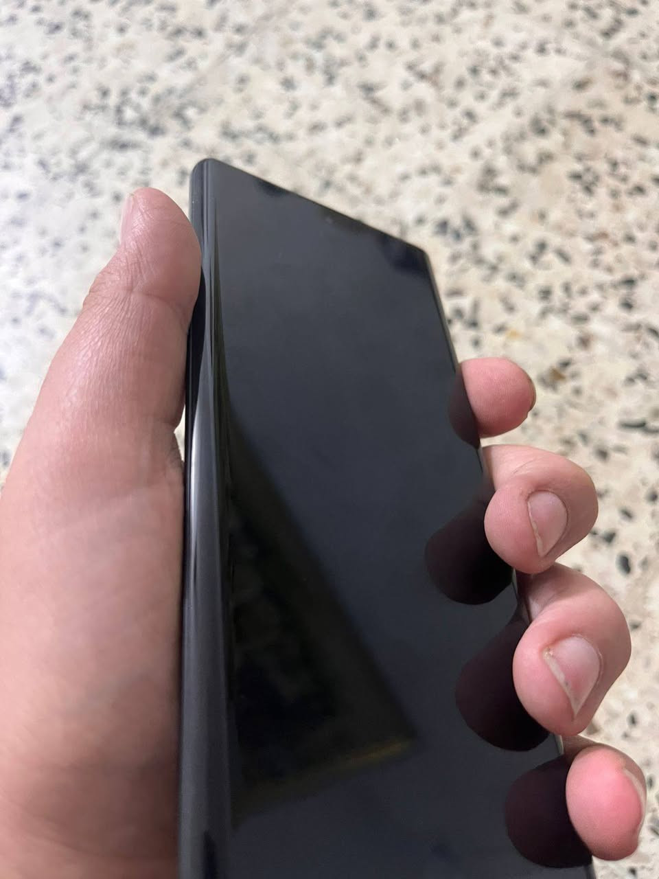 سلام عليكم جهاز HONOR X9aجهاز مرتب مايصرفف شحن يعني يطول عندك يوم كامل
الذاكره 265 الجهاز مع شاحن ويكون مصفح اخي عندك سماعه وياه ب بوبجي 60 وقابل الزياده  فقط السعر 160 وبي مجال المكان مشتل كراج بعقوبه  الرقم ***********
