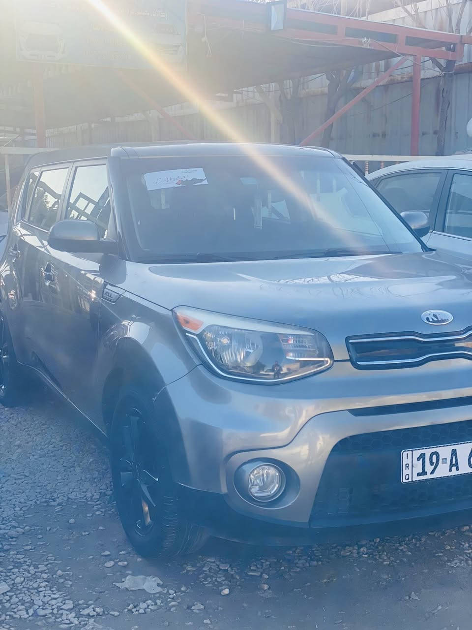 ماشية 96 mi

مكينة 2000 gdi بدون دوانز 

حادث خفيف جدا بدون دواخل او ايرباك 

بالعراق صار بيهة شبر بالباب 

السيارة نضيفة بمعنى الكلمة ومتعوب عليهة 

عليهة ادامة كاملة 

شاشة كار بلي وكامرا بلادية 

مانع انزلاق 

تحكم استيرن

تثبيت سرعة 

تحكم تبريد بيانو 

تبريد ثلج بلادي 

وهواي موصفات الصول المعروفة 

السعر 130$ وبي مجال بسيط جدا حك الجية 

مكان كربلاء سيف سعد السيارة بأسمي تحويل ثاني يوم  

***********
