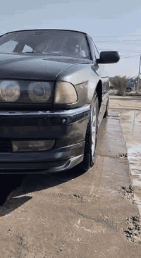 السلام عليكم ورحمة الله وبركاته
مكلف بل نشر
كاسح للبيع
730 مكينه 35حاويه جديده
موديل 95
رقم دولي الجديد بغداد
تحويل مباشر
سياره جاهزه وكامله
غرفه نضيفه فقط كشنات اماميه موكلش نضاف 
ميحتاج نشرح مواصفات معروفه
السعر 70 بيها مجال
مكان السياره حله
+964 774 821 0170


**إذا كنت صاحب هذا الإعلان وتريد حذفه لأي سبب، رجاءا أرسل رسالة إلى الدعم الفني**